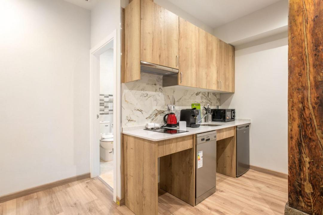 1 Bedroom 1 Bathroom Furnished - Justicia - Cozy - Mintystay Madrid Exterior photo