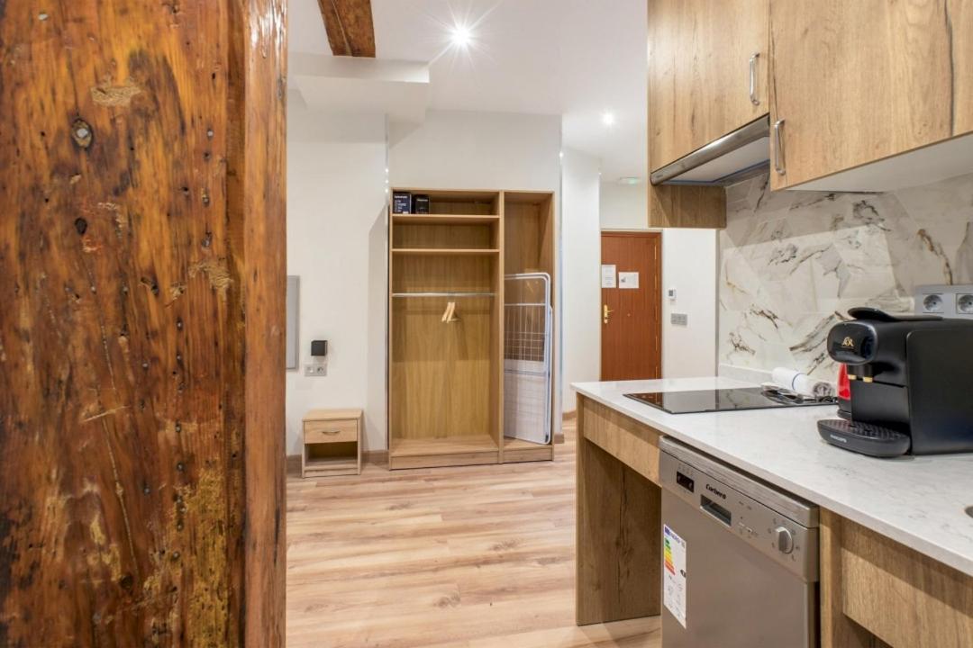 1 Bedroom 1 Bathroom Furnished - Justicia - Cozy - Mintystay Madrid Exterior photo